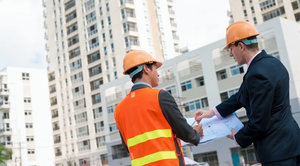 Managing defects during the final weeks of construction using snagging and defect tracking before project handover