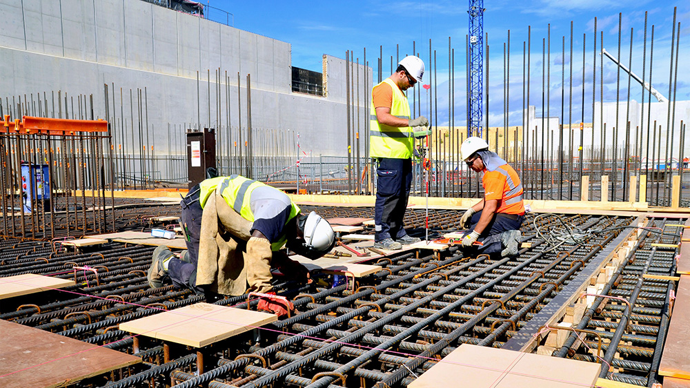 Preventing construction defects before they happen using quality control, defect tracking, and proactive snagging.
