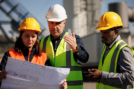 Building a defect prevention strategy for every project using quality control, defect tracking, and proactive snagging.